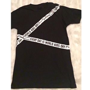 Mac cosmetics employee shirt